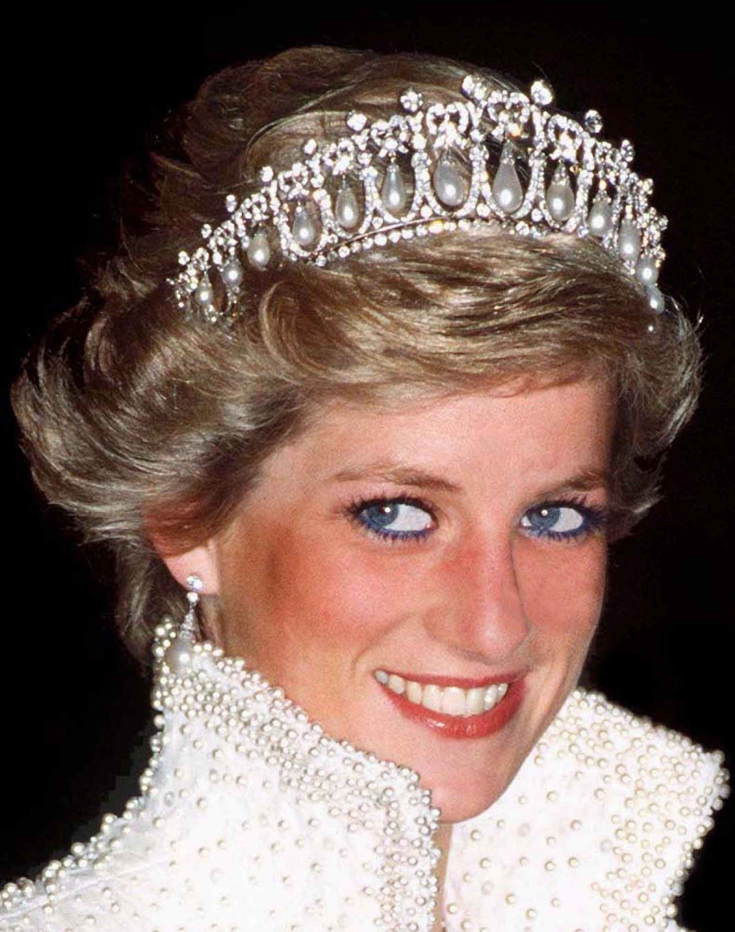 Princesa Diana com a tiara Lover's Knot.