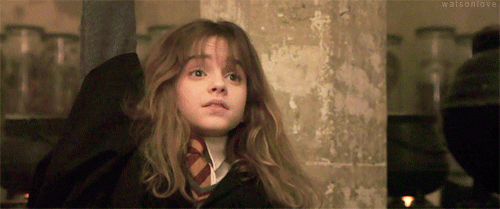 GIf animado da personagem Hermione no filme Harry Potter.