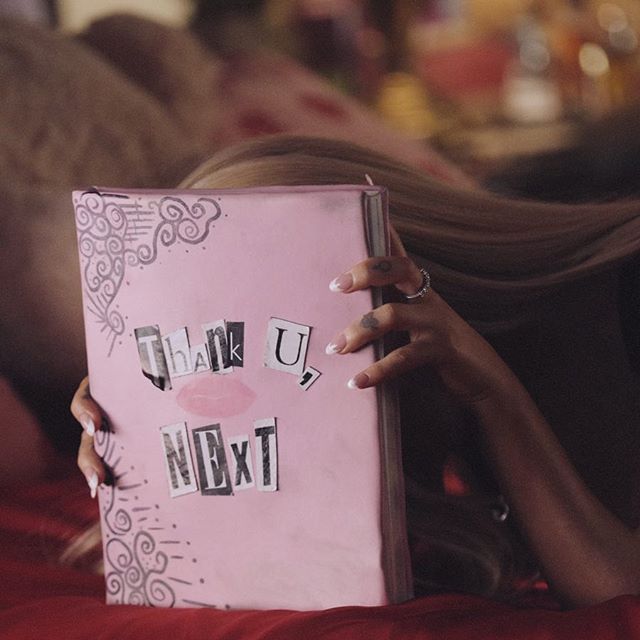Ariana Grande Tatuagem