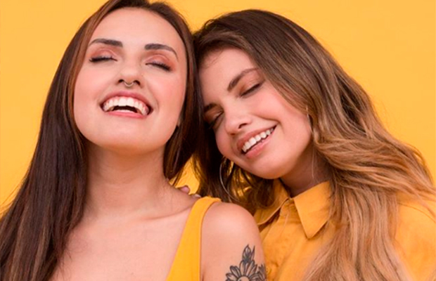 Carol & Vitoria lançam primeiro EP e ele é todo empoderado!
