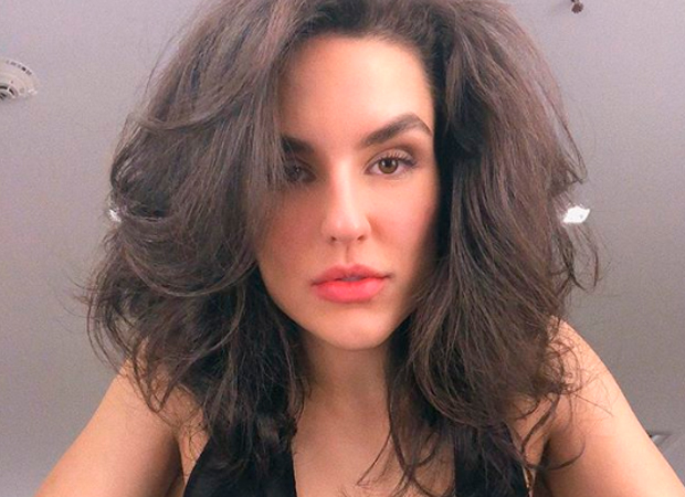 kefera-posta-foto-nua-instagram