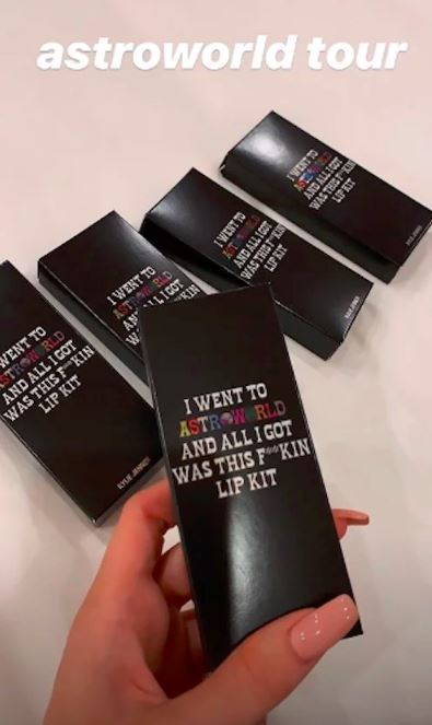 lip-kit-travis-scott-kylie-jenner-kylie-cosmetics-1 lip-kit-travis-scott-kylie-jenner-kylie-cosmetics-1