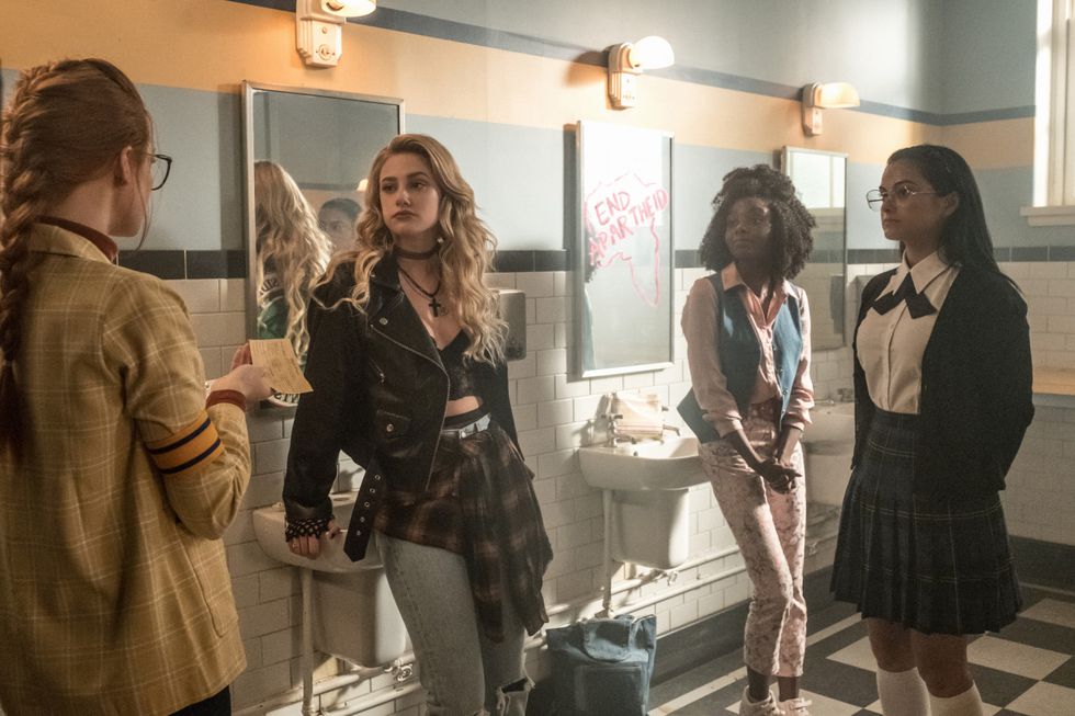 Penelope, Alice, Sierra e Hermione