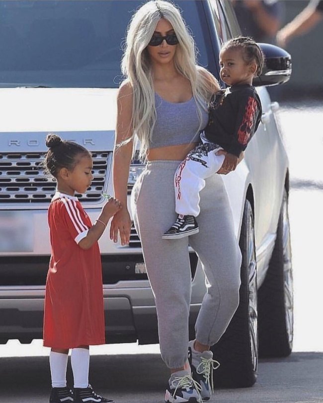 Kim Kardashian, North e Saint.