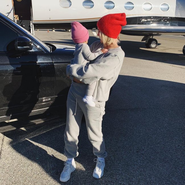 Kylie Jenner e Stormi.