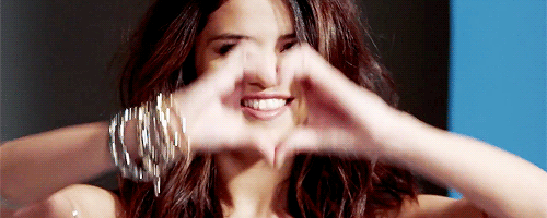 Selena Gomez aparece e mata (um pouquinho) a saudade dos fãs | Capricho