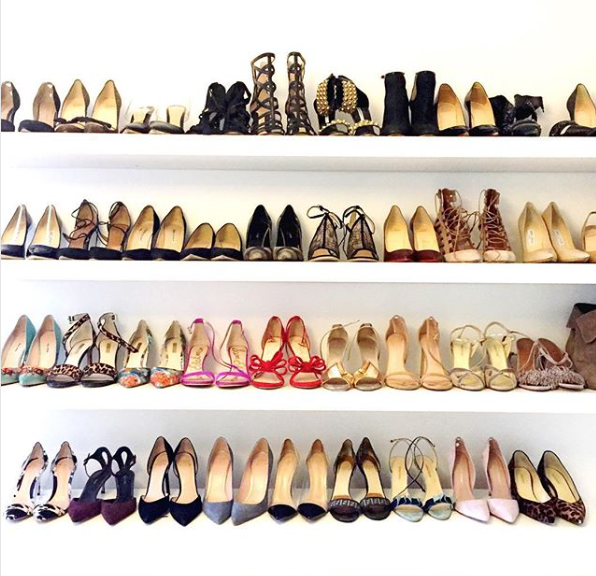 Foto do closet de sapatos da Meghan Markle compartilhada em suas redes sociais antes de seu casamento com o príncipe Harry.