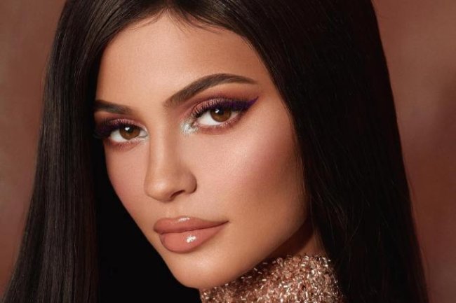 kylie-jenner-canto-interno kylie-jenner-canto-interno