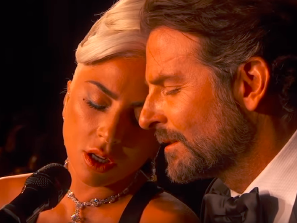 Lady Gaga usou não só um, mas dois looks maravilhosos no Oscar 2019