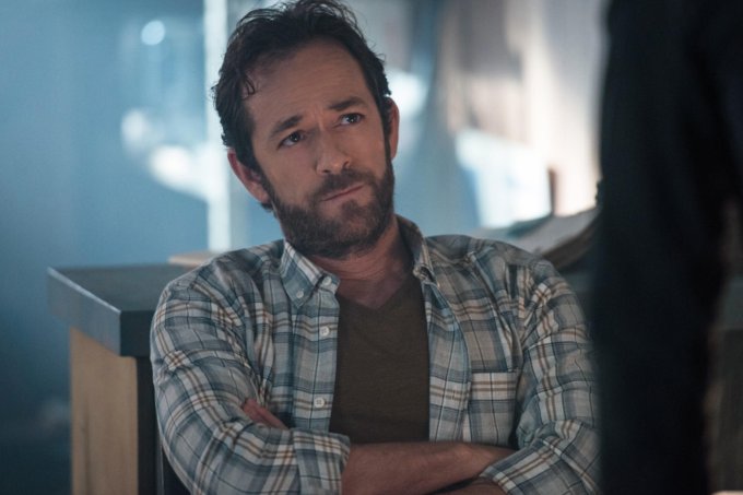 luke-perry-riverdale-fred-andrews