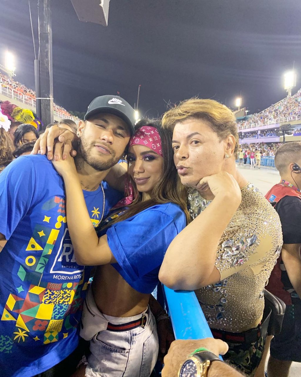 anitta-desmente-beijo-neymar