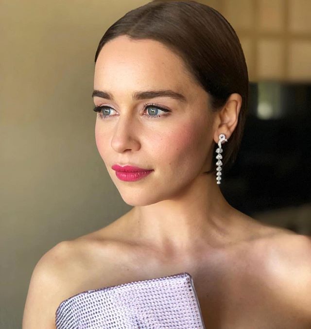 emilia clarke sofre aneurisma