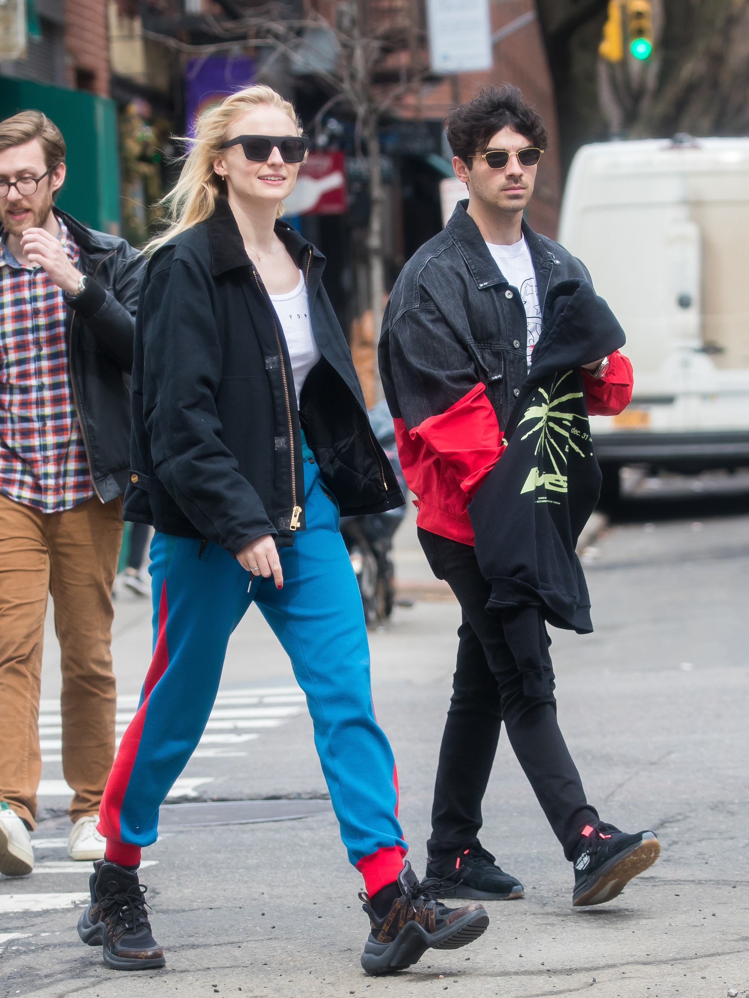 Celebrity Sightings In New York City – March 15, 2019 Sophie Turner e Joe Jonas combinando looks