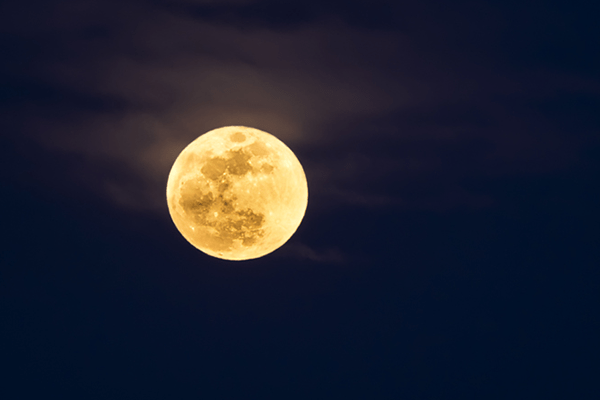 Superlua brilhará pela última vez em 2019 na noite desta quarta-feira