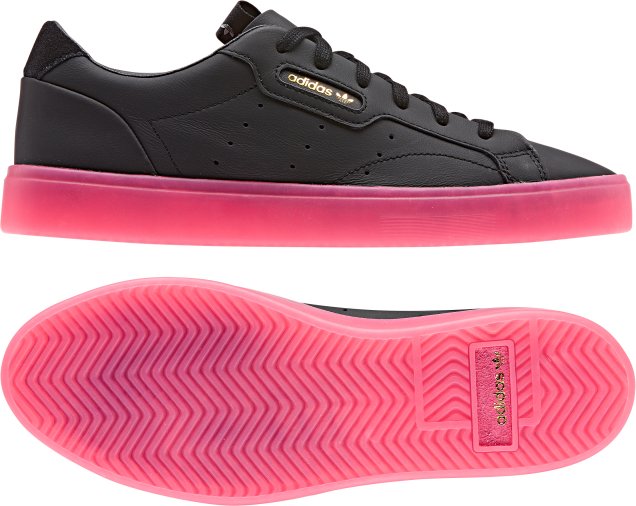 Tênis sleek Adidas com sola rosa néon (R$ 299,99*).