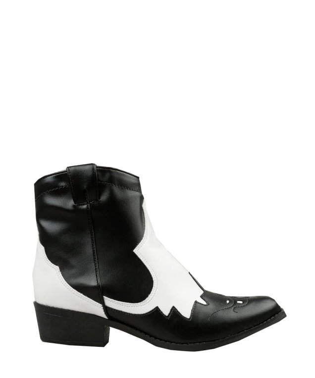 Bota C&A (R$ 109,99*). Bota C&A (R$ 109,99*).