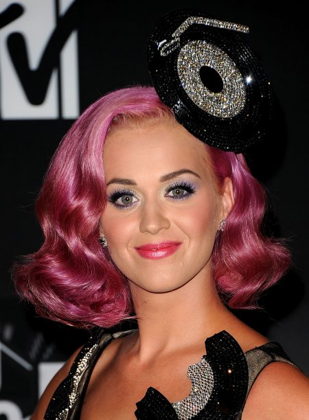 katy perry cabelo rosa 2011