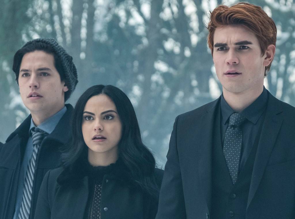 riverdale-camila-mendes-cole-sprouse