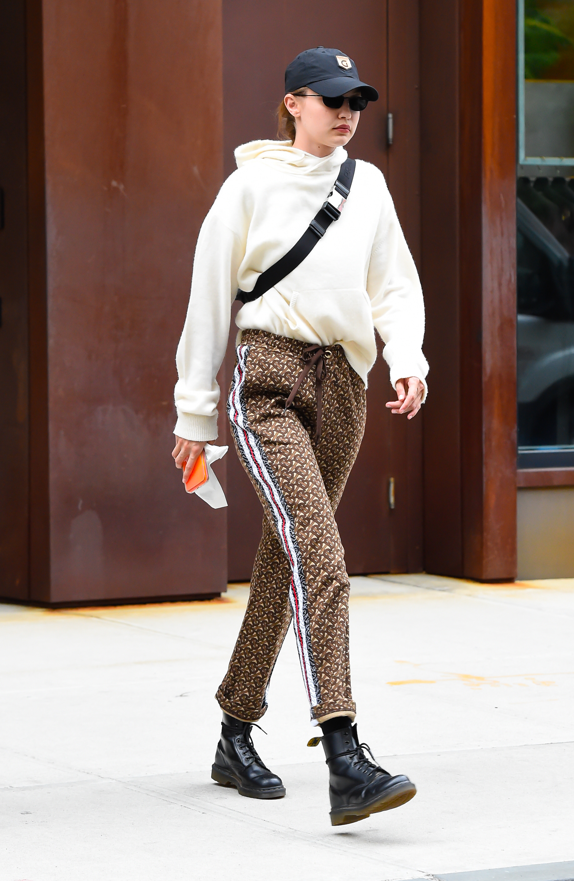 gigi-hadid-look-do-dia