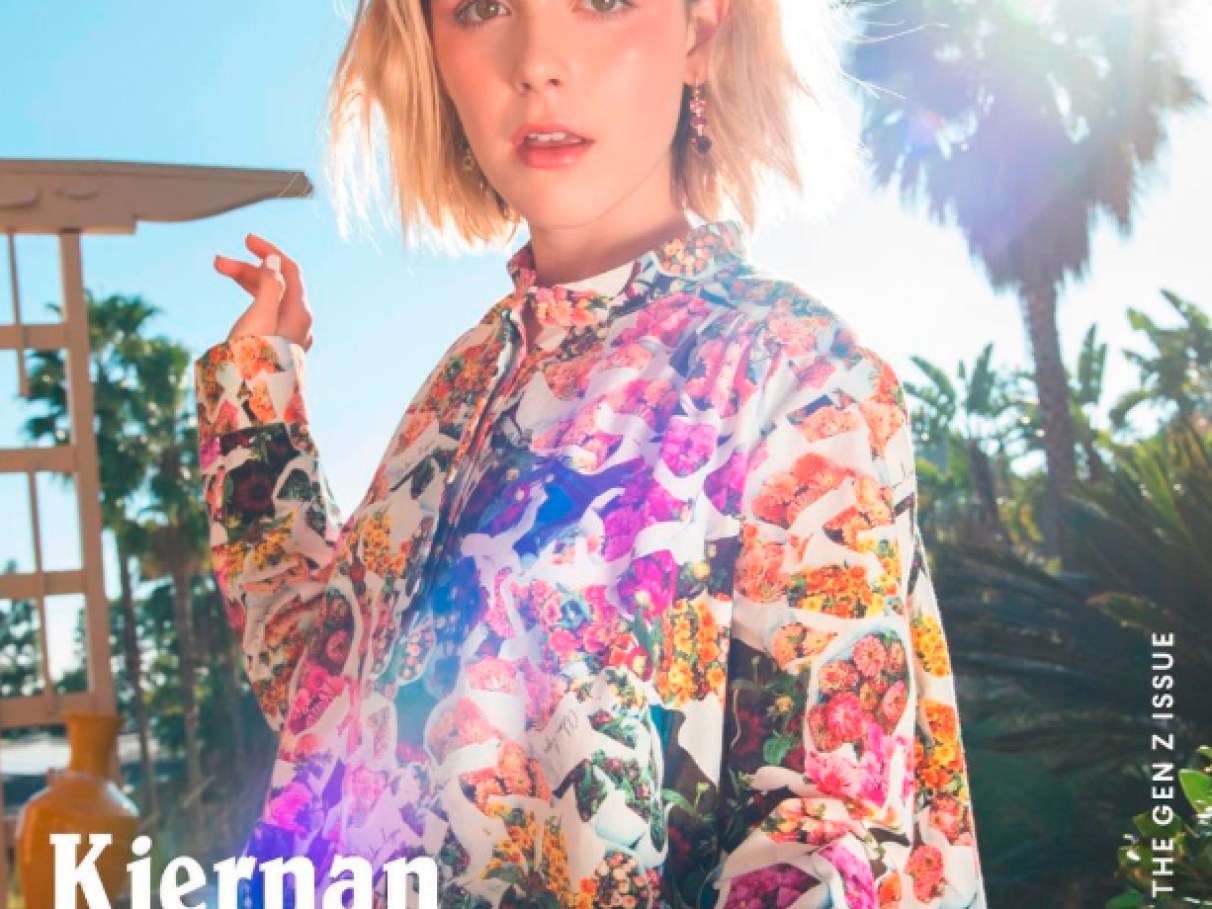 O Mundo Sombrio de Sabrina: Kiernan Shipka misturou duas cores de batom de  um jeito muito fashionista! | Capricho