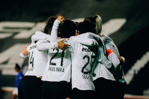 O maior número de vitórias consecutivas no futebol é de um time feminino!