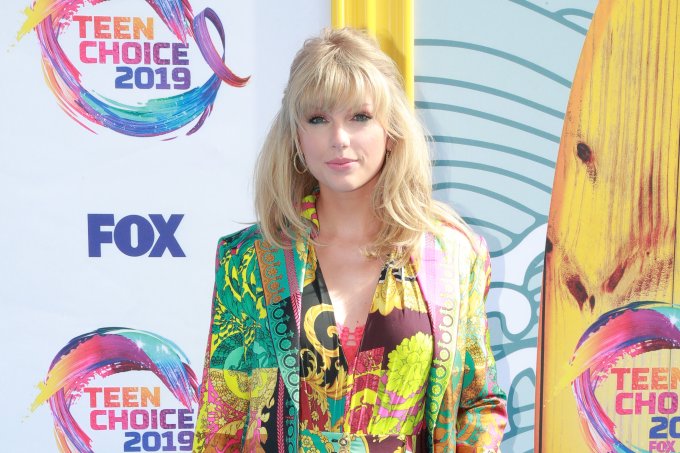 Taylor Swift de conjuntinho no Teen Choice Awards 2019