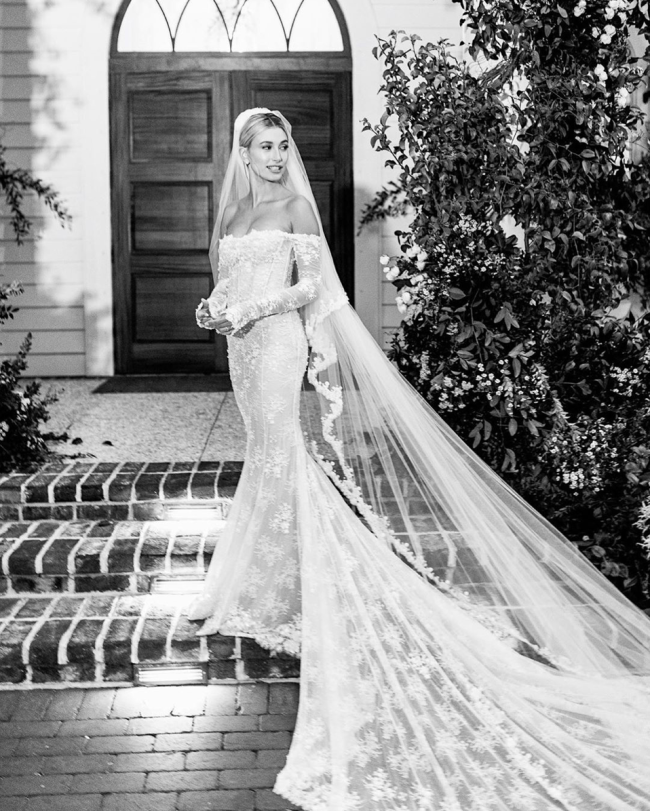 Vestido de noiva de Hailey Bieber2