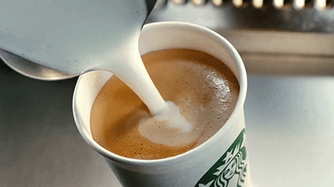 O GIF mostra um copo descartável sendo cheio com café