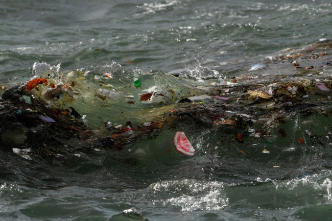 lixo nos oceanos