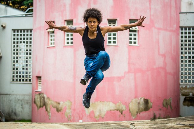Do quintal de casa ao Cirque du Soleil: Itsa conquistou o mundo dançando
