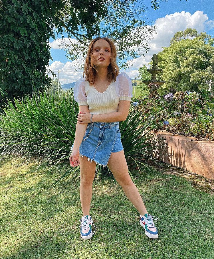 15 Looks Da Larissa Manoela Com Roupas Jeans Para Se Inspirar Capricho