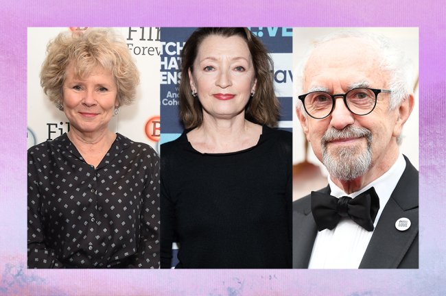 elenco-the-crown-5-temporada-rainha-elizabeth-margaret-principe-philip contagem com imagem da atriz Imelda Staunton, Lesley Manville e do ator Jonathan Pryce.