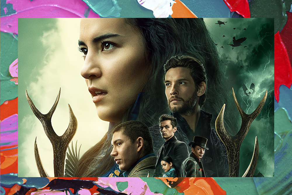Cartaz promocional da série SOmbra e Ossos da Netflix com Alina Starkov no centro com tamanho destacado, Malyen "Mal" Oretsev abaixo dela na esquerda, General Kirigan maior à direita