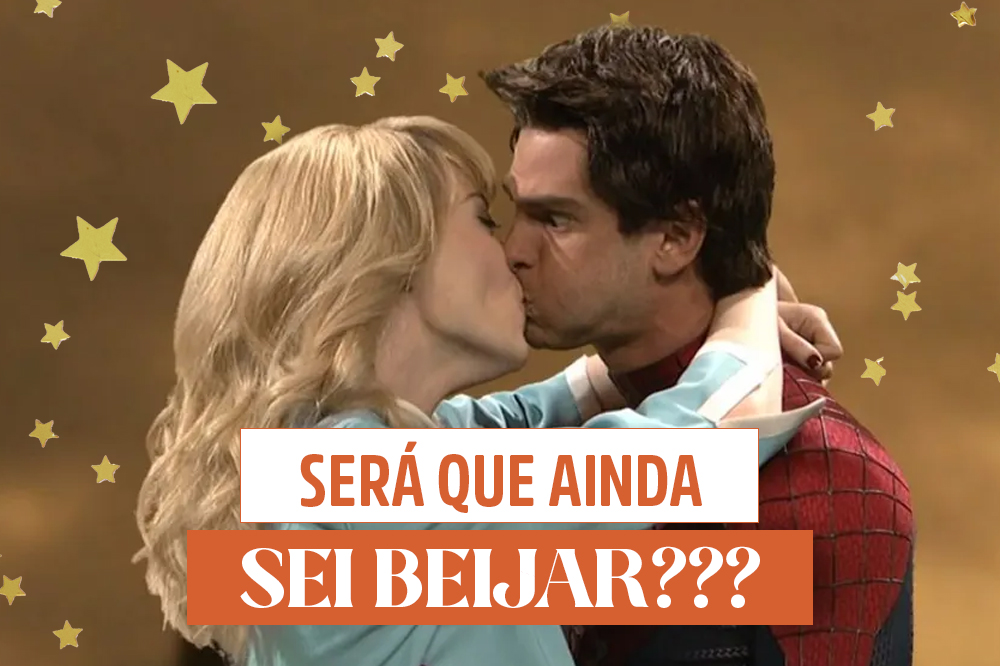 Emma Stone e Andrew Garfield se beijando de um jeito estranho, de propósito. Acima da foto, está escrita a frase: "Será que ainda sei beijar?"