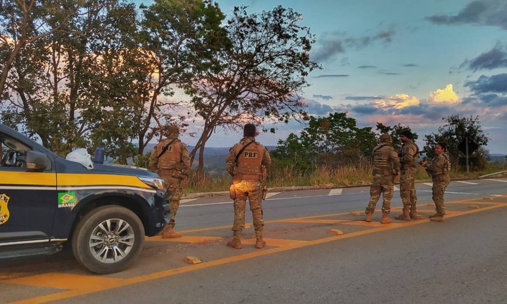 Segurança Pública de Goiás e do DF durante ação na tentativa de localizar o assassino em série