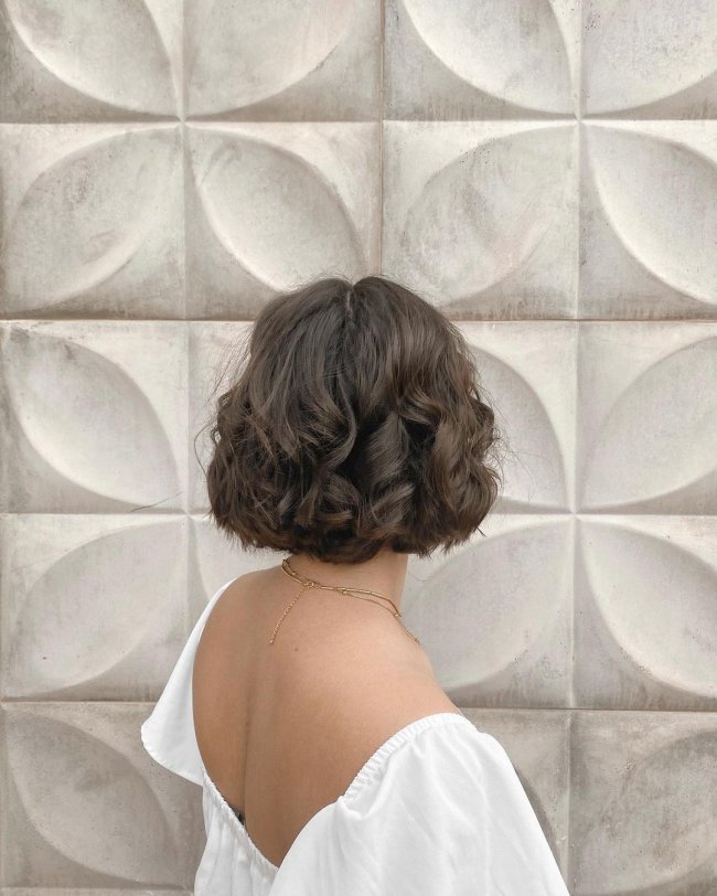 Corte de cabelo chanel: O corte que nunca sai de moda - Crescendo aos Poucos