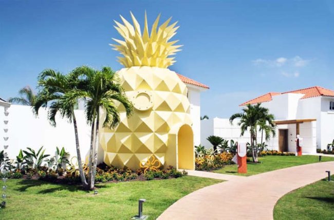 Detalhe do hotel da Nickelodeon. Na foto, a casa abacaxi do Bob Esponja em tamanho real