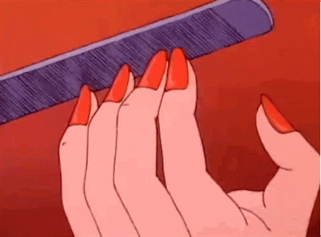 Gif lixando uma mão em formato de animação com esmalte vermelho.