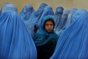 Talibã proíbe mulheres afegãs de praticarem esportes