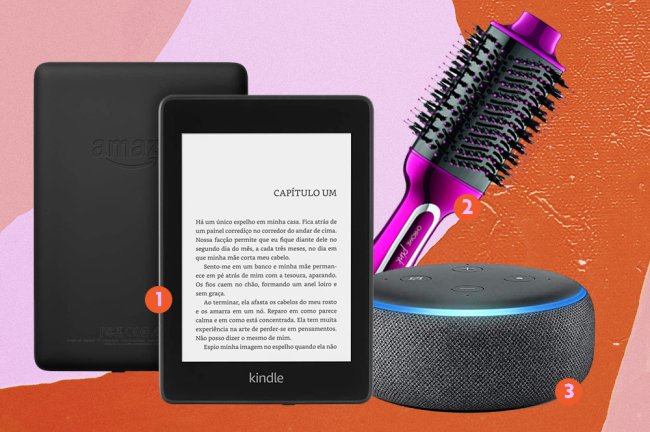 Montagem de produtos na promoção na Amazon. Na foto, um kindle, uma escova secadora e uma Alexa