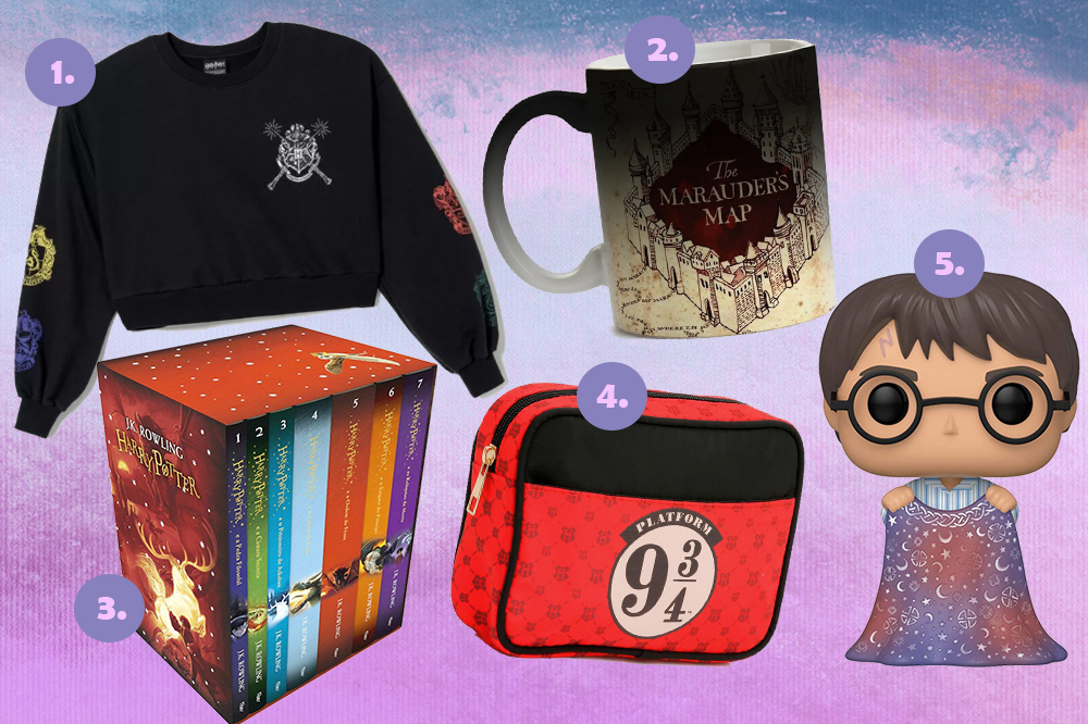 Cinco produtos com temática da saga Harry Potter em fundo degradê azul e roxo. Moletom cropped, caneca, box de livros, nécessaire e um funko.