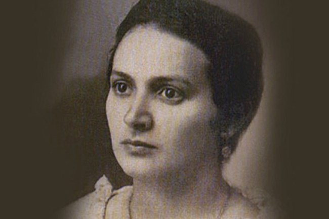 Foto em preto e branco de Alzira Soriano, a 1ª prefeita mulher do Brasil