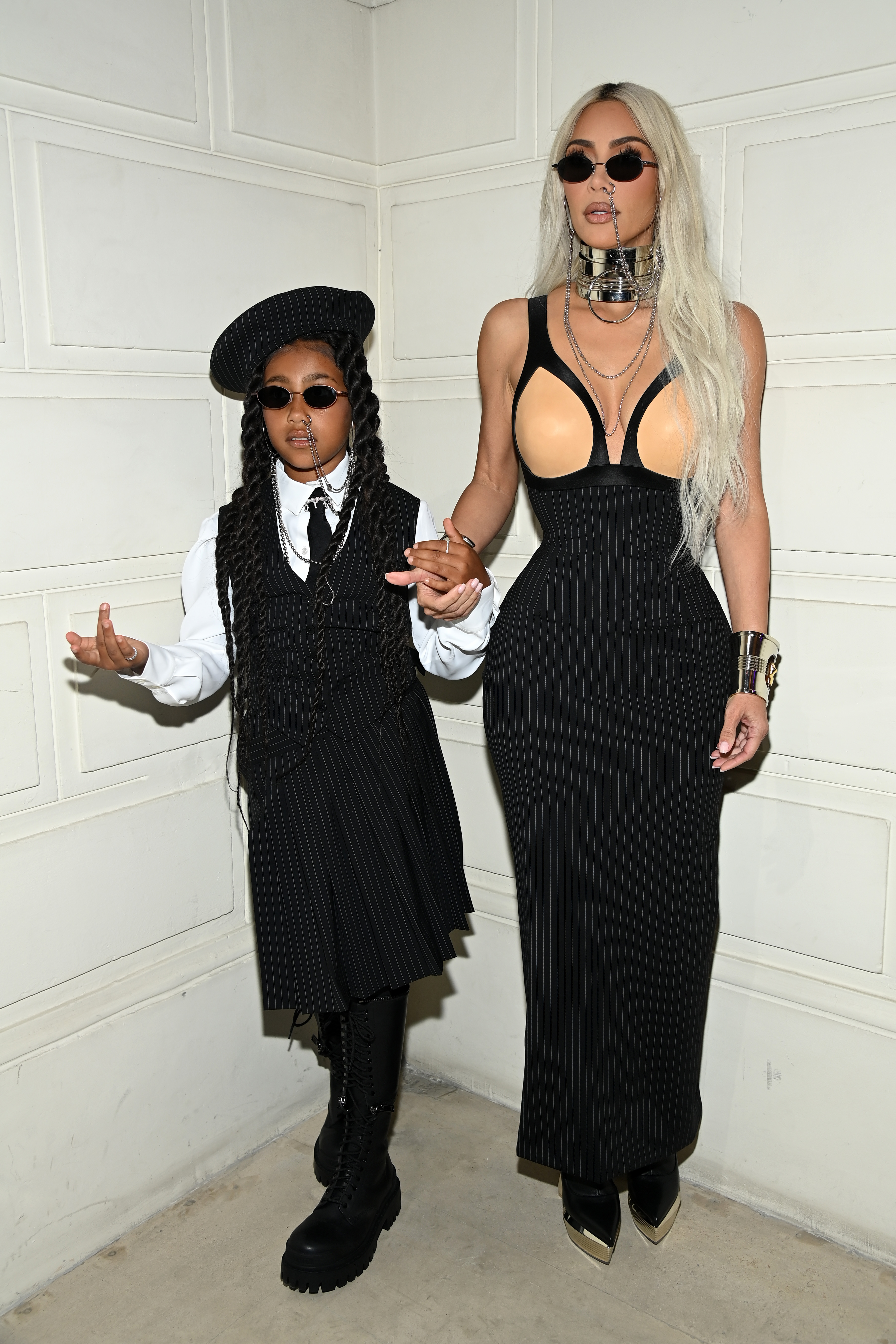 Jean-Paul Gaultier : Front Row – Paris Fashion Week – Haute Couture Fall Winter 2022 2023 North West e Kim Kardashian no desfile de alta-costura da Jean-Paul em Paris