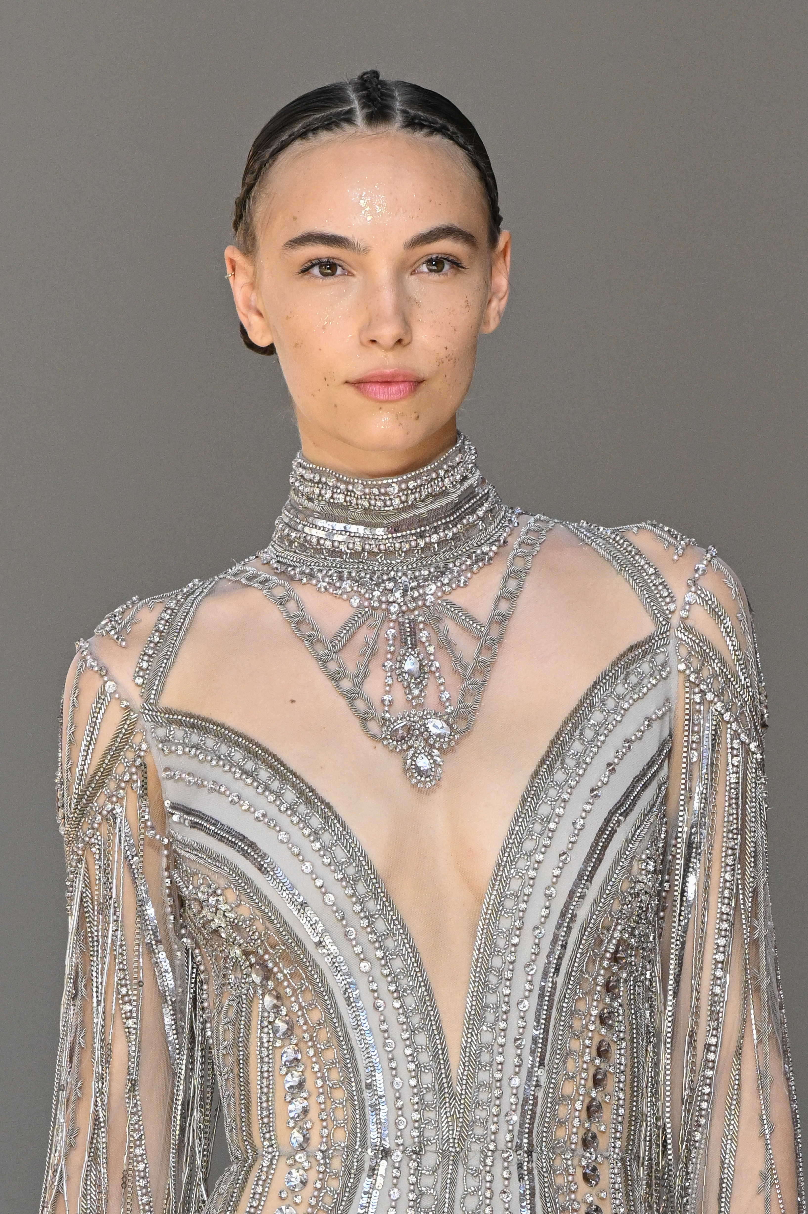Elie Saab : Runway – Paris Fashion Week – Haute Couture Fall Winter 2022 2023 Desfile de outono-inverno 2022-23 da Elie Saab na semana de alta-costura em Paris