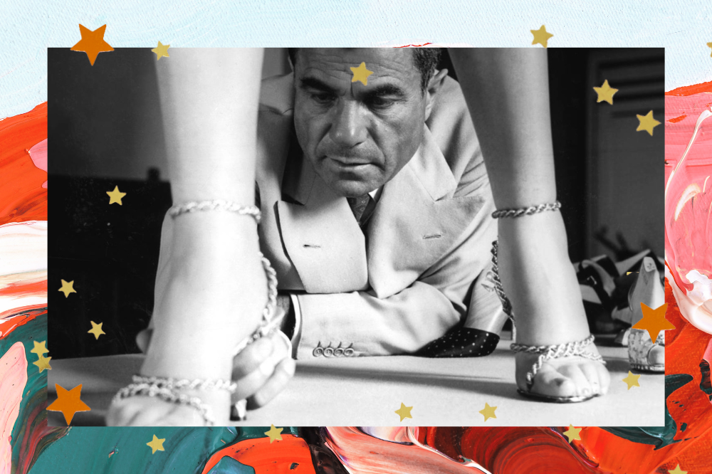 Montagem em fundo com textura de tintas em vermelho, laranja, rosa, branco e verde e estrelinhas douradas espalhadas de foto do filme Ferragamo, em exibição no FEED DOG BRASIL, Festival Internacional de Documentários de Moda.