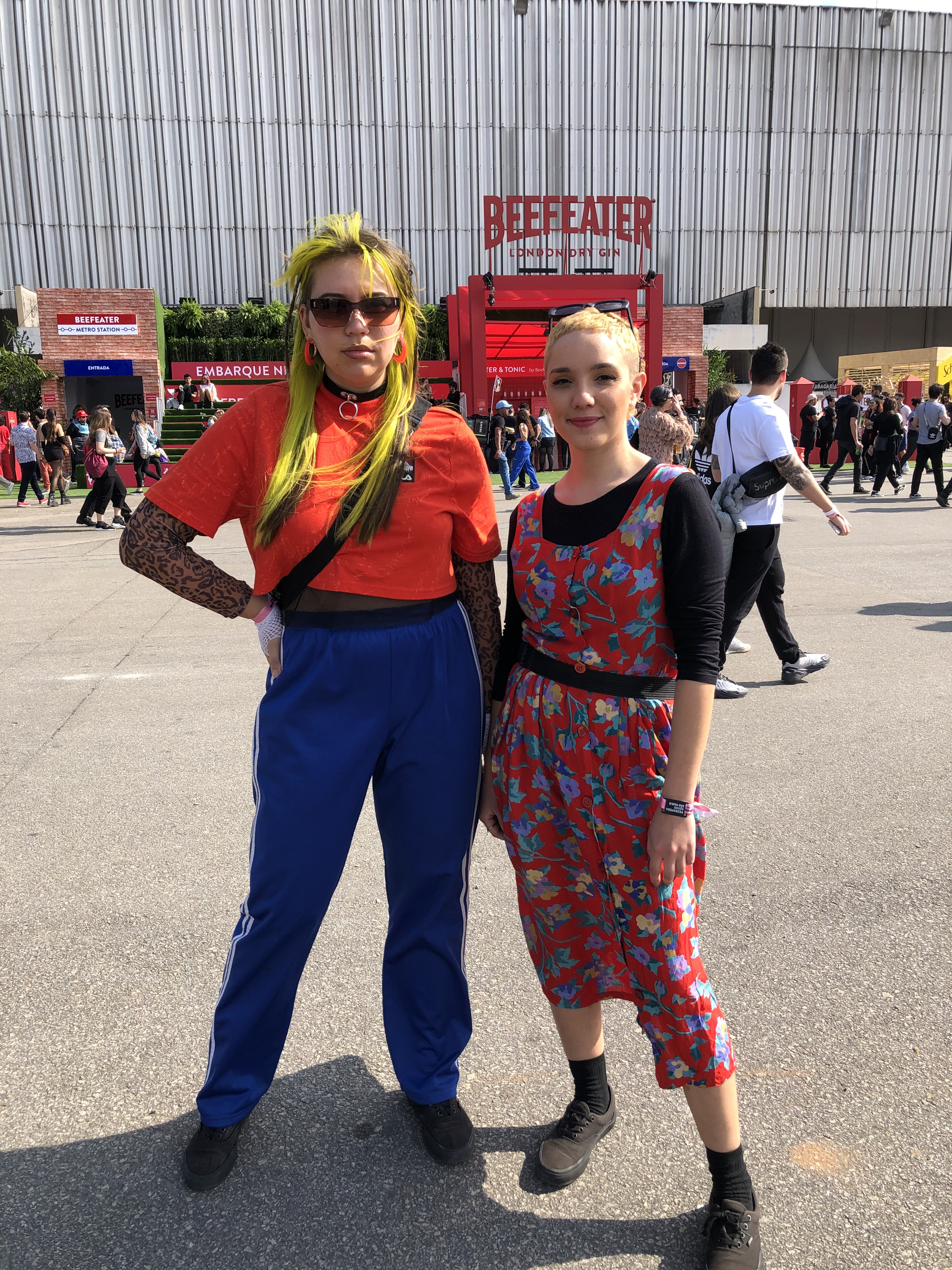 look-colorido-primavera-sound Looks com estampa colorida @leticia.nakano @renatabrazz no Primavera Sound 2022.