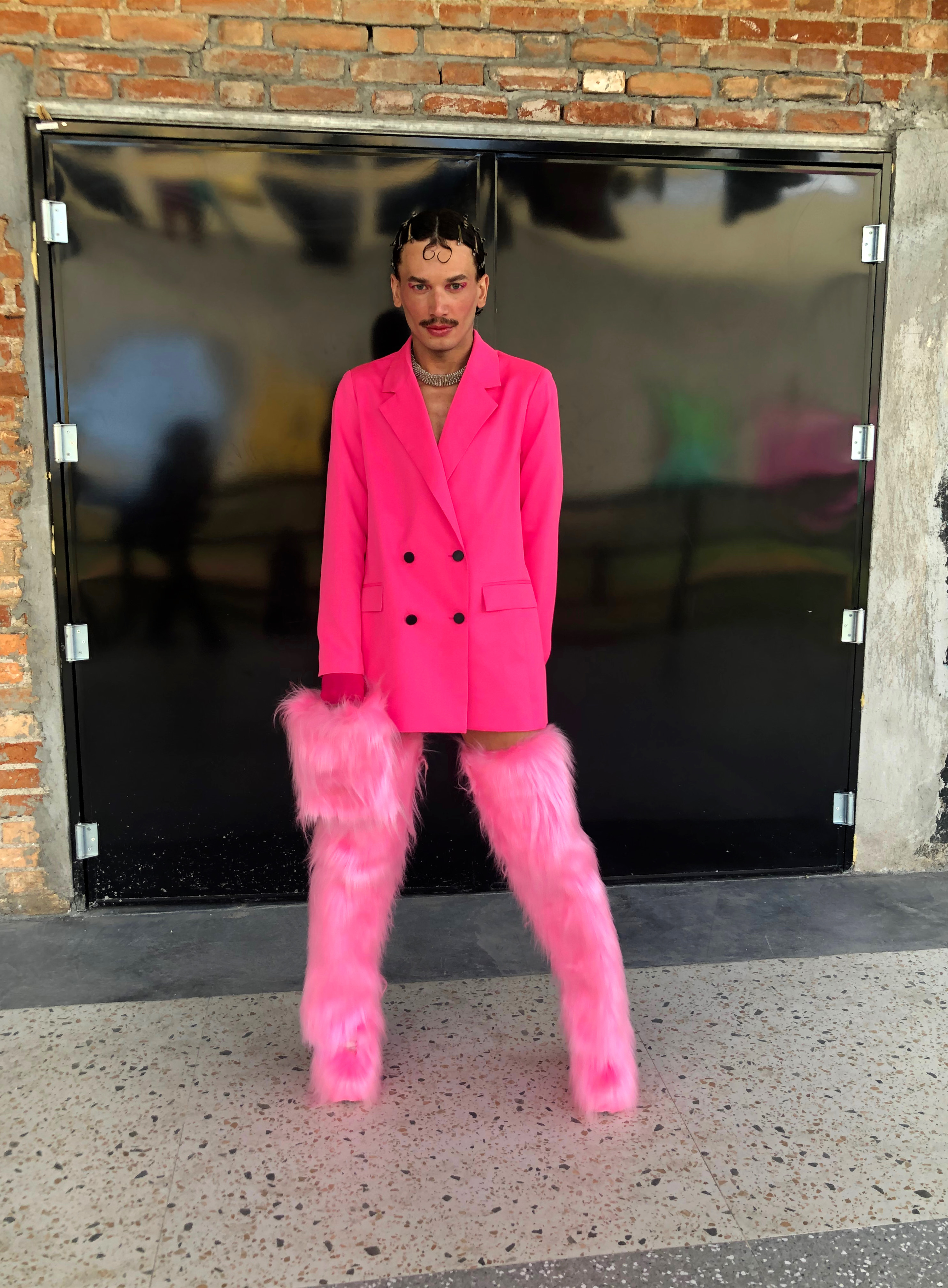 Look todo rosa no São Paulo Fashion Week