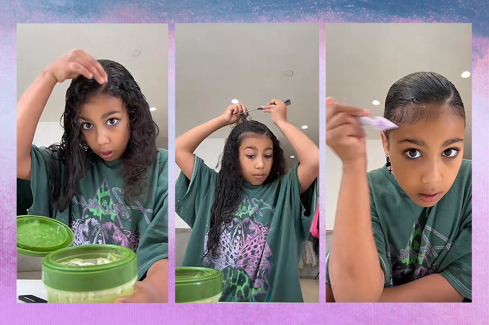 north-west-cabelo-tiktok Montagem em fundo degradê azul e lilás com três capturas de tela de vídeo em que North West está fazendo penteado no cabelo