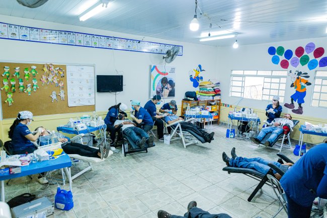 Ação voluntária da Por1Sorriso em Marmelópolis, Minas Gerais