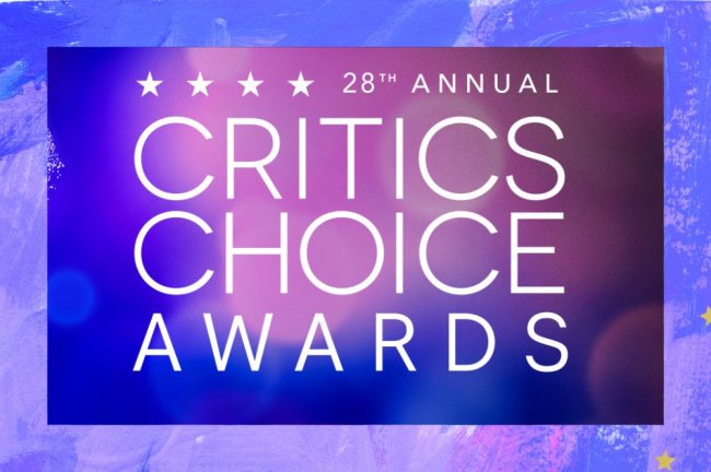 critics choie awards Logo do Critics Choice Awards em branco em um fundo roxo e azul com estrelas brancas na parte superior do nome da premiação; a margem é uma textura nas cores azul, roxo e branco